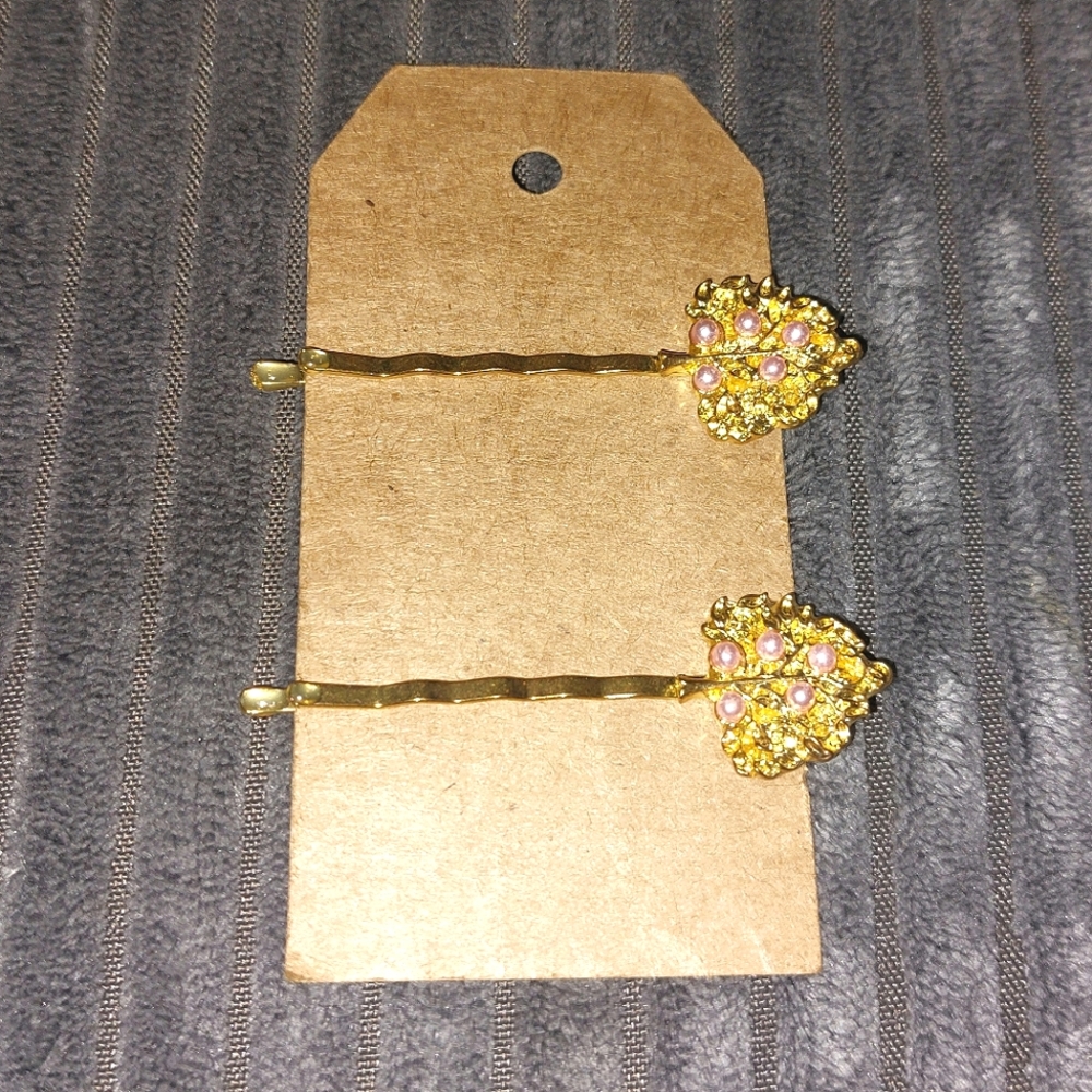 🌷3/$20🌷Gold-Toned Leaf Bobby Pins
